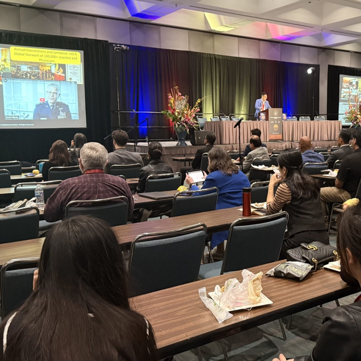 Neuroscientists collaborating at SBMT brain mapping conference